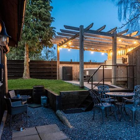 Rowanlea Lodge With Hot Tub Marykirk Luaran gambar