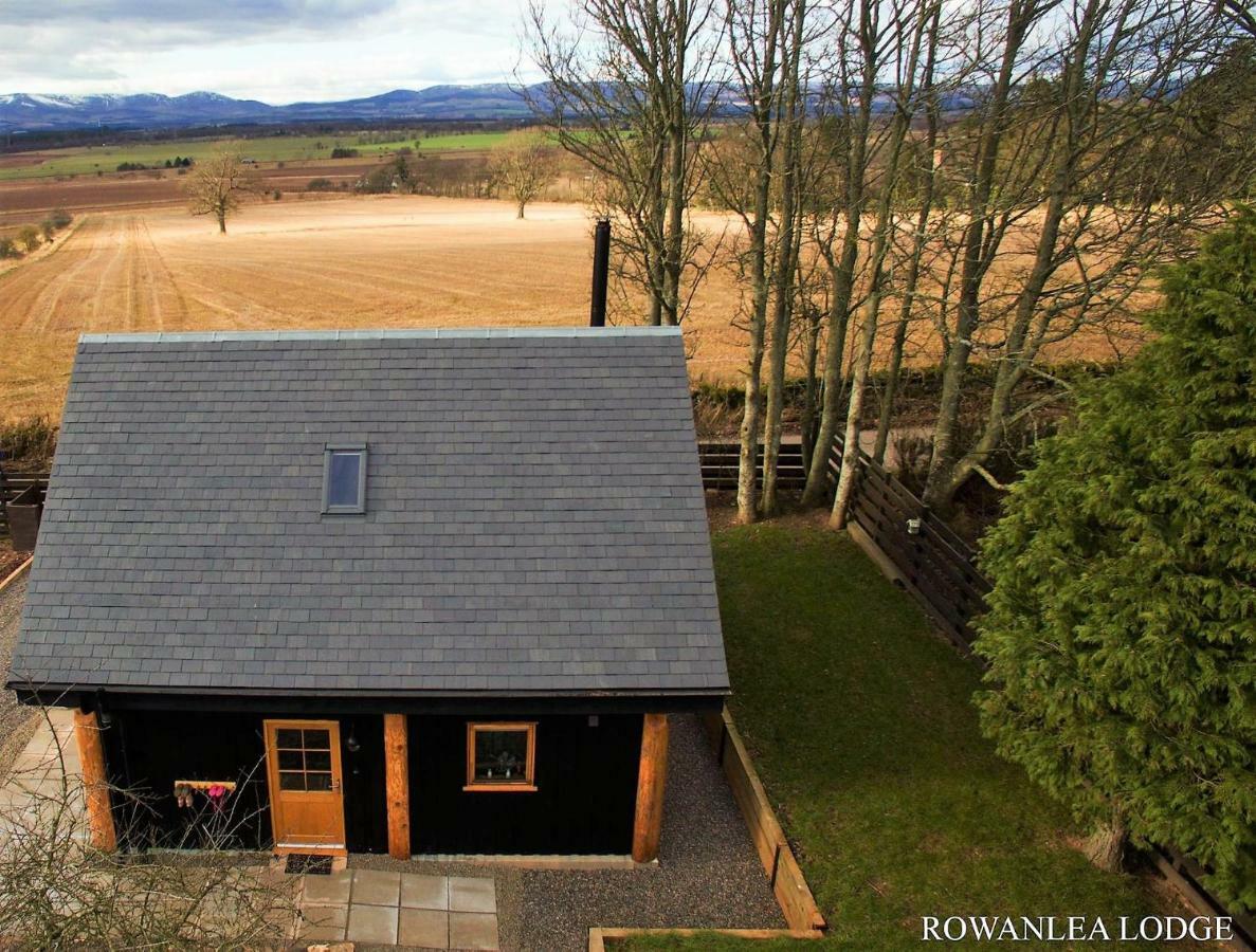 Rowanlea Lodge With Hot Tub Marykirk Luaran gambar